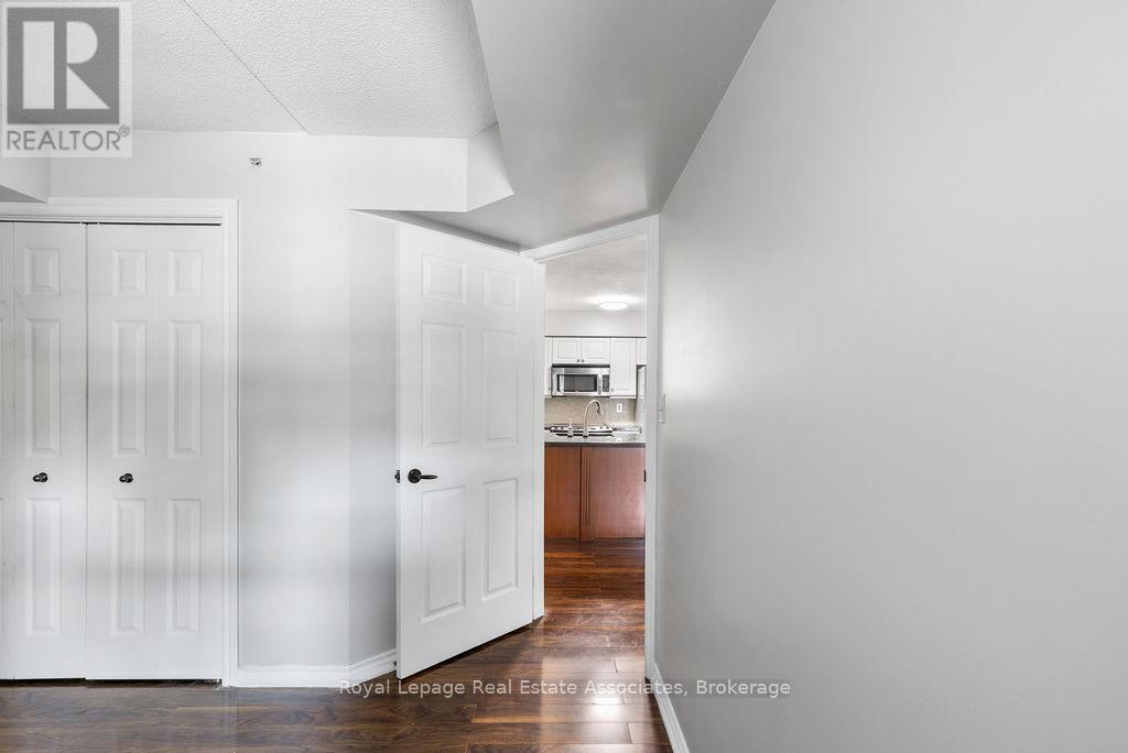 Photo 23 of 4013 Kilmer Avenue, Burlington ON