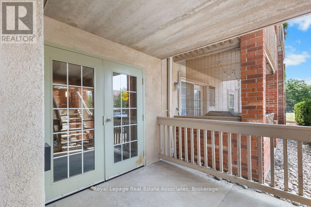 Photo 24 of 4013 Kilmer Avenue, Burlington ON