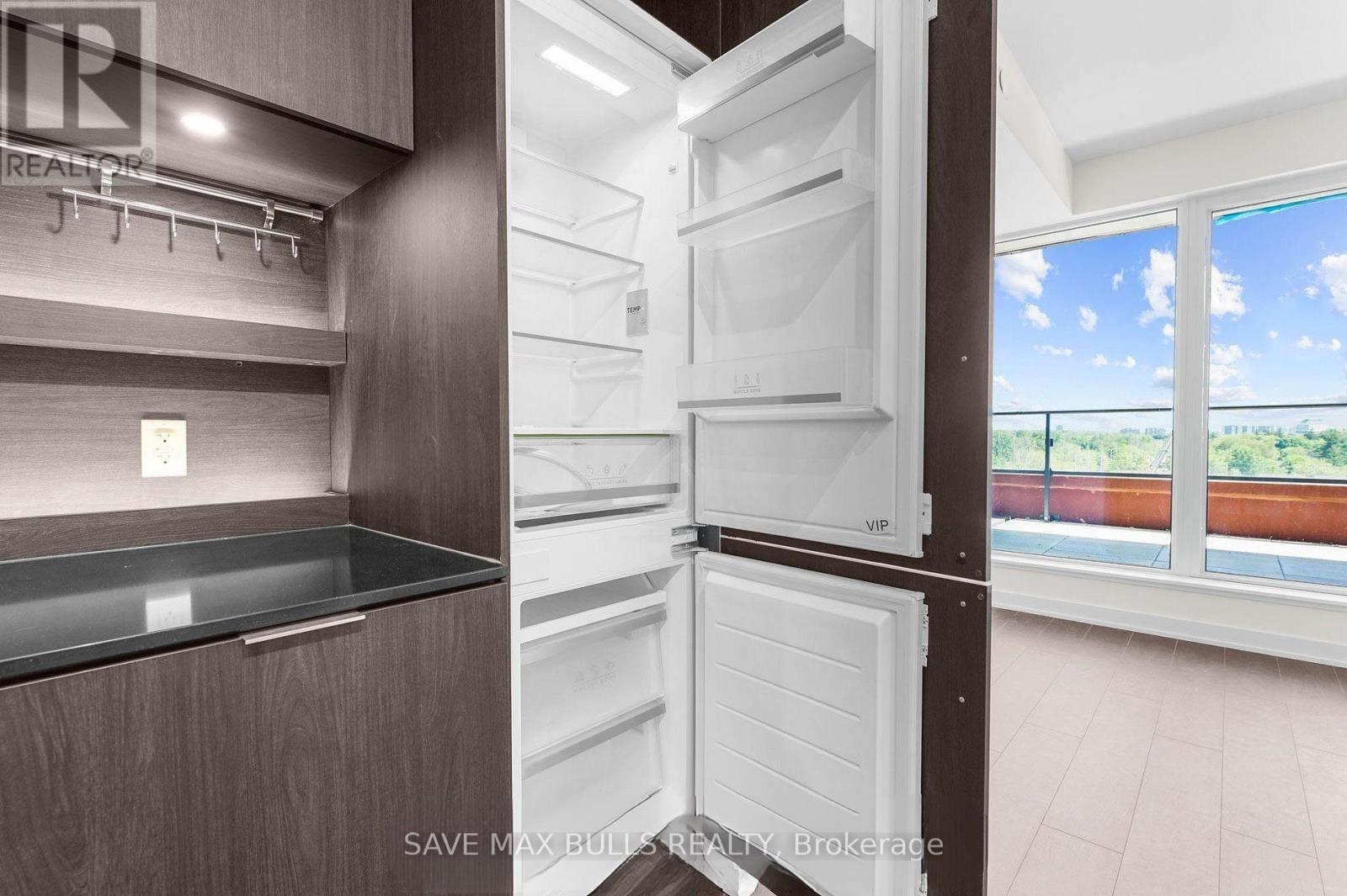 Photo 2 of 723 28 Ann Street, Mississauga ON
