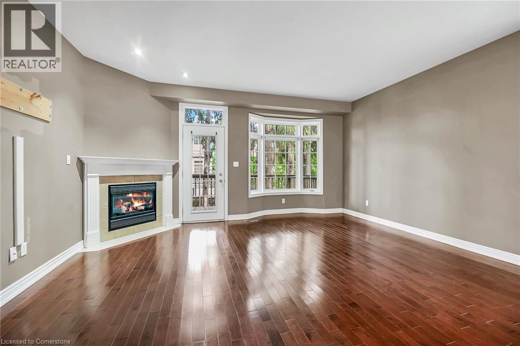 Photo 15 of 7 Goldenview Court, Waterdown ON