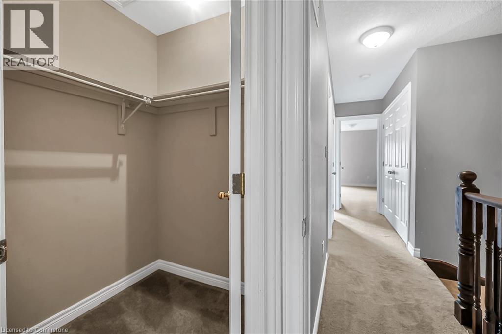 Photo 28 of 7 Goldenview Court, Waterdown ON
