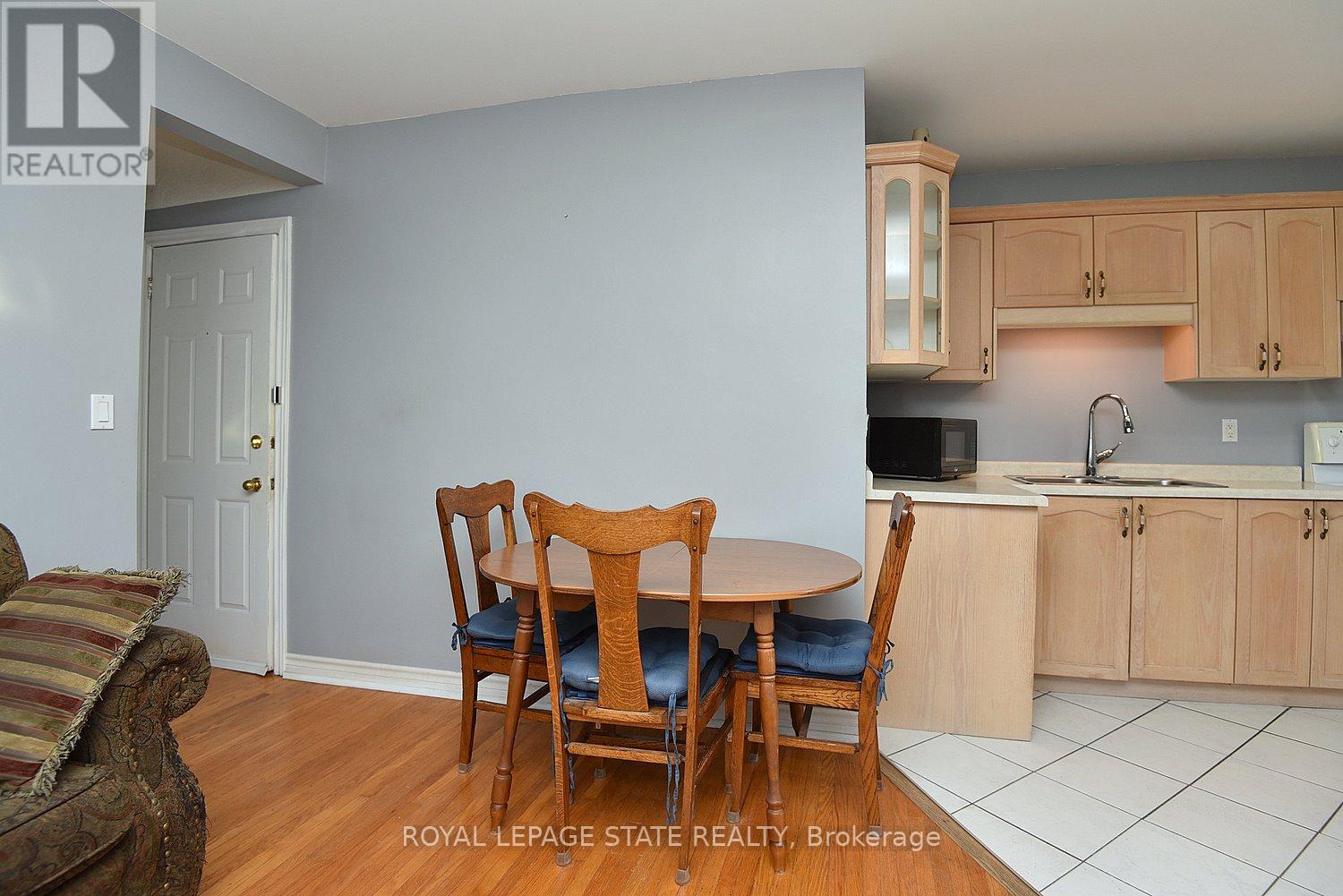 Photo 16 of 6 29 Sherman Avenue S, Hamilton ON