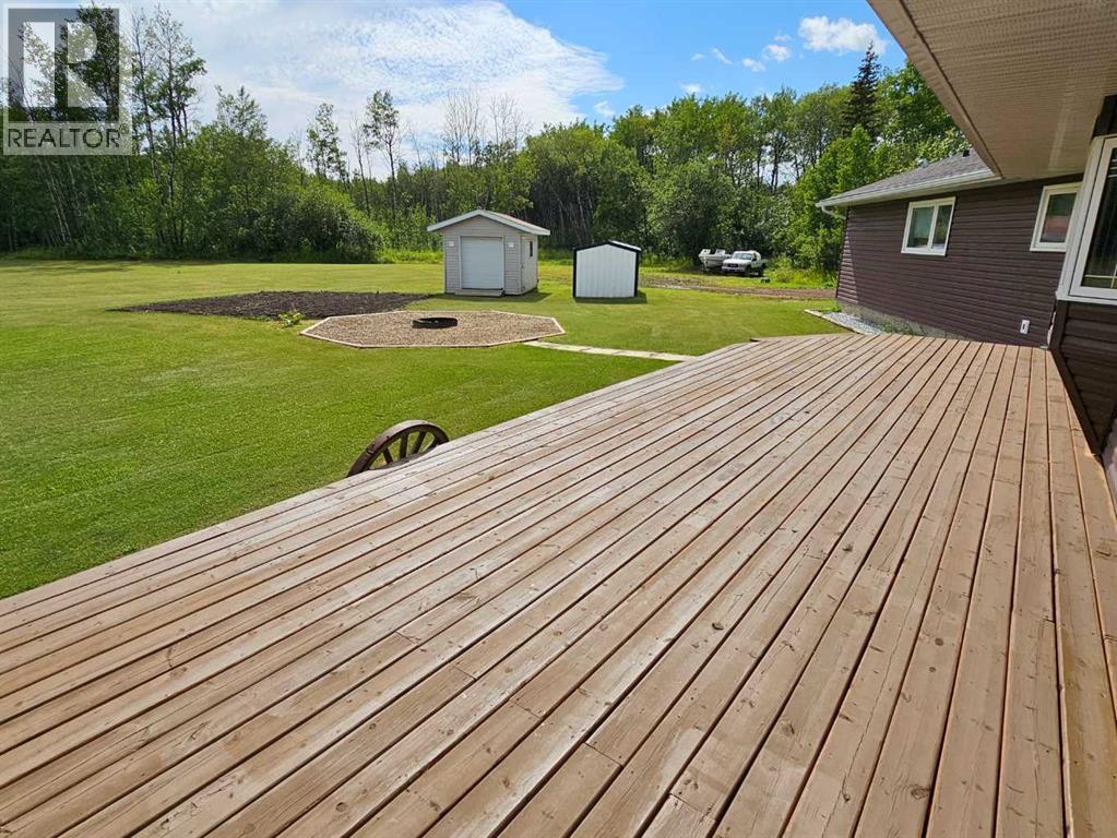 Photo 6 of 9502 100 Street, Bezanson AB