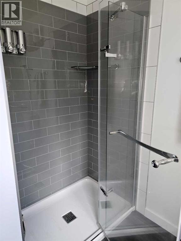 Photo 5 of 9502 100 Street, Bezanson AB