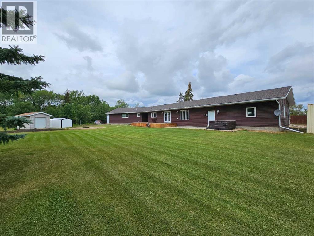 Photo 25 of 9502 100 Street, Bezanson AB