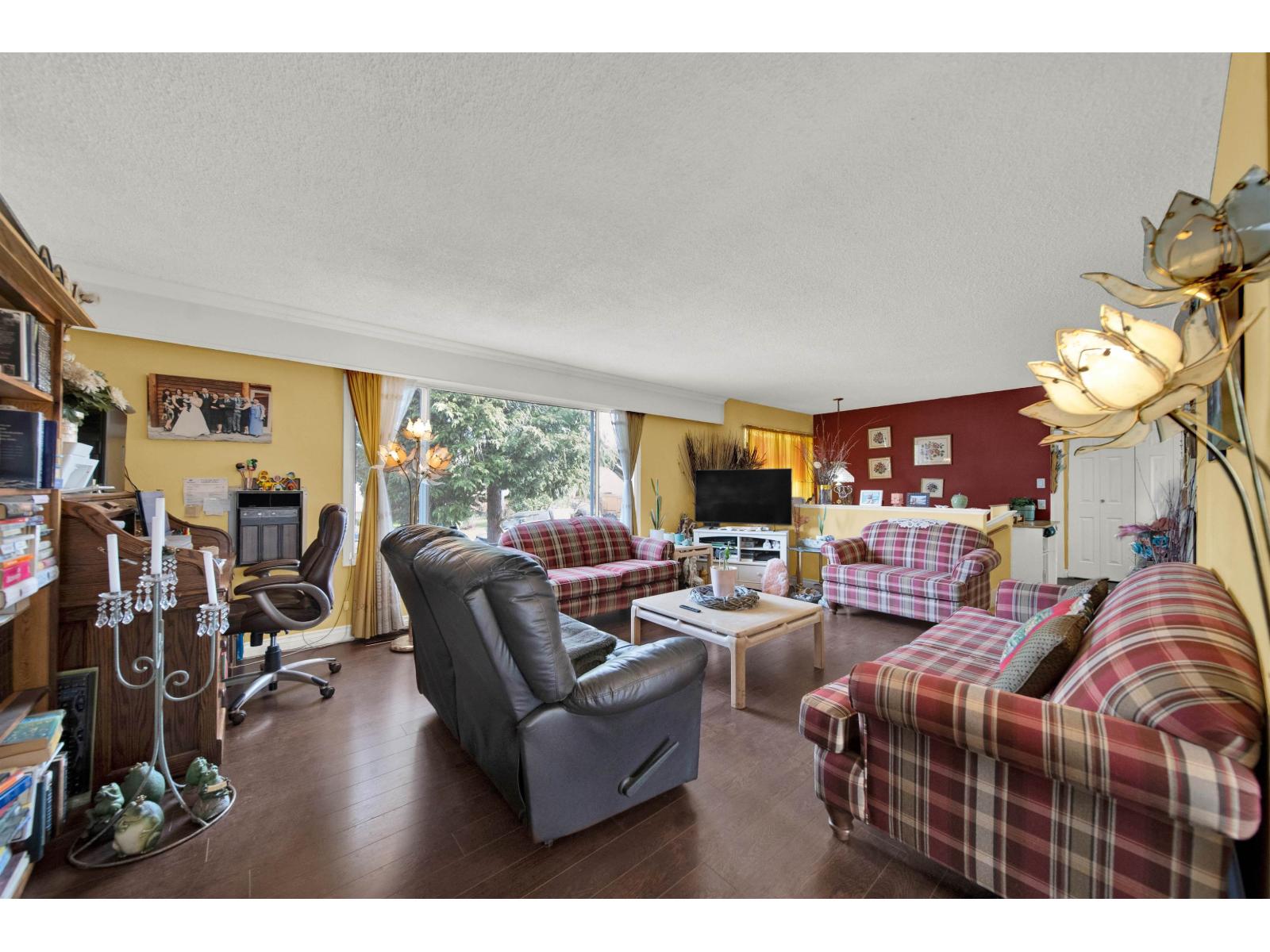 Photo 4 of 6317 Reid Road Sardis South, Chilliwack BC