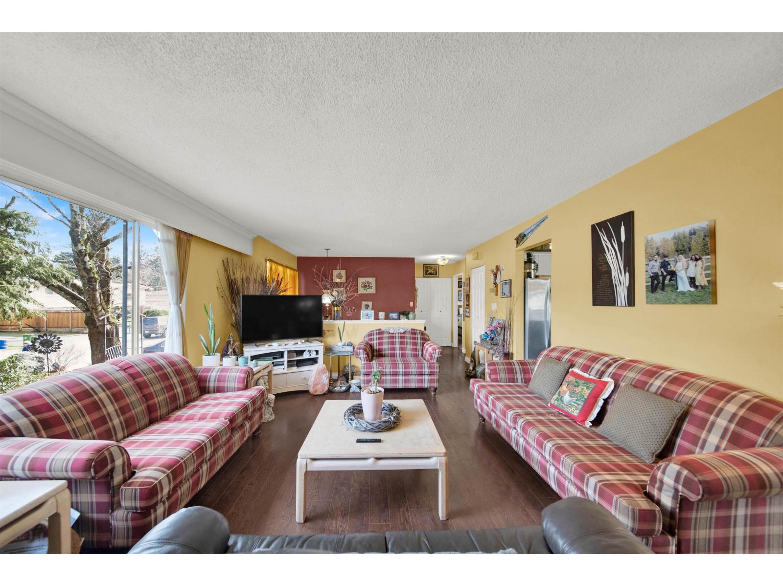Photo 3 of 6317 Reid Road Sardis South, Chilliwack BC