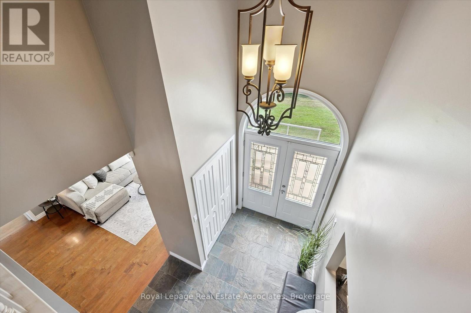 Photo 20 of 23 Brock Road N, Puslinch ON