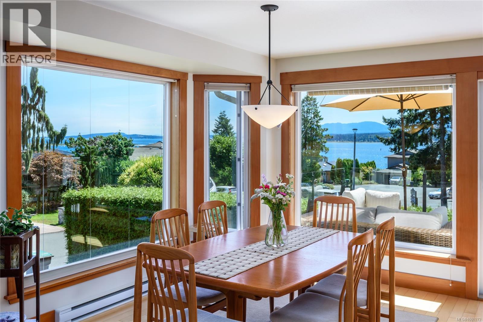 169 Manor Dr, Comox
