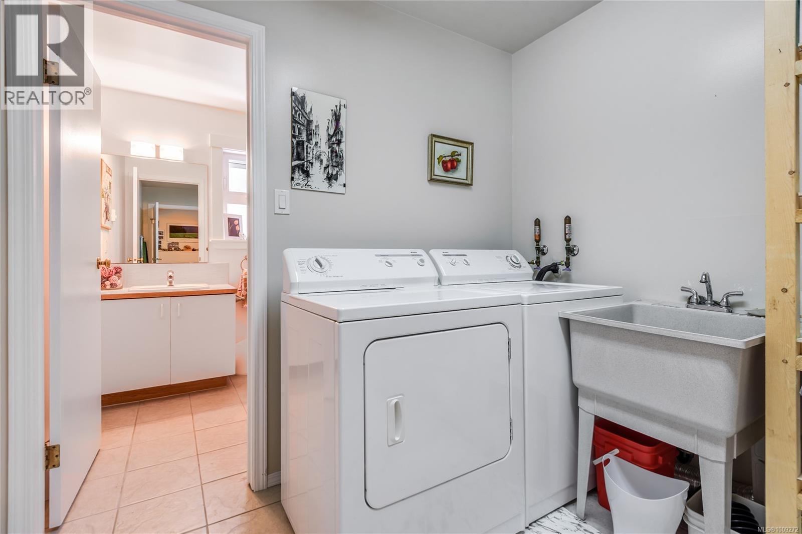 169 Manor Dr, Comox