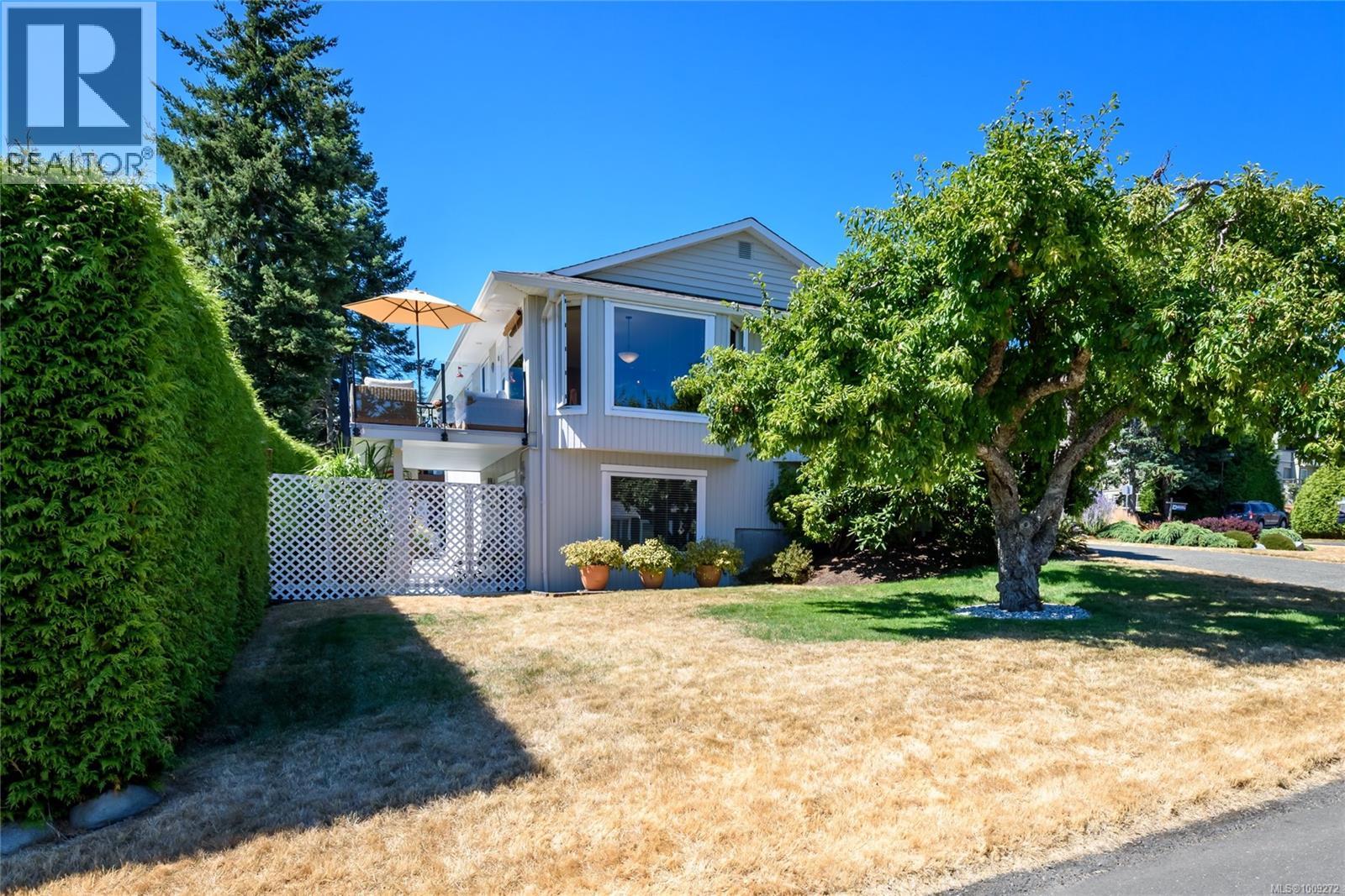 169 Manor Dr, Comox