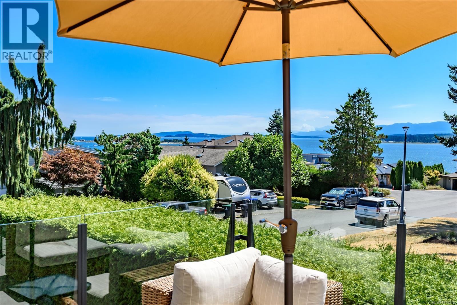 169 Manor Dr, Comox