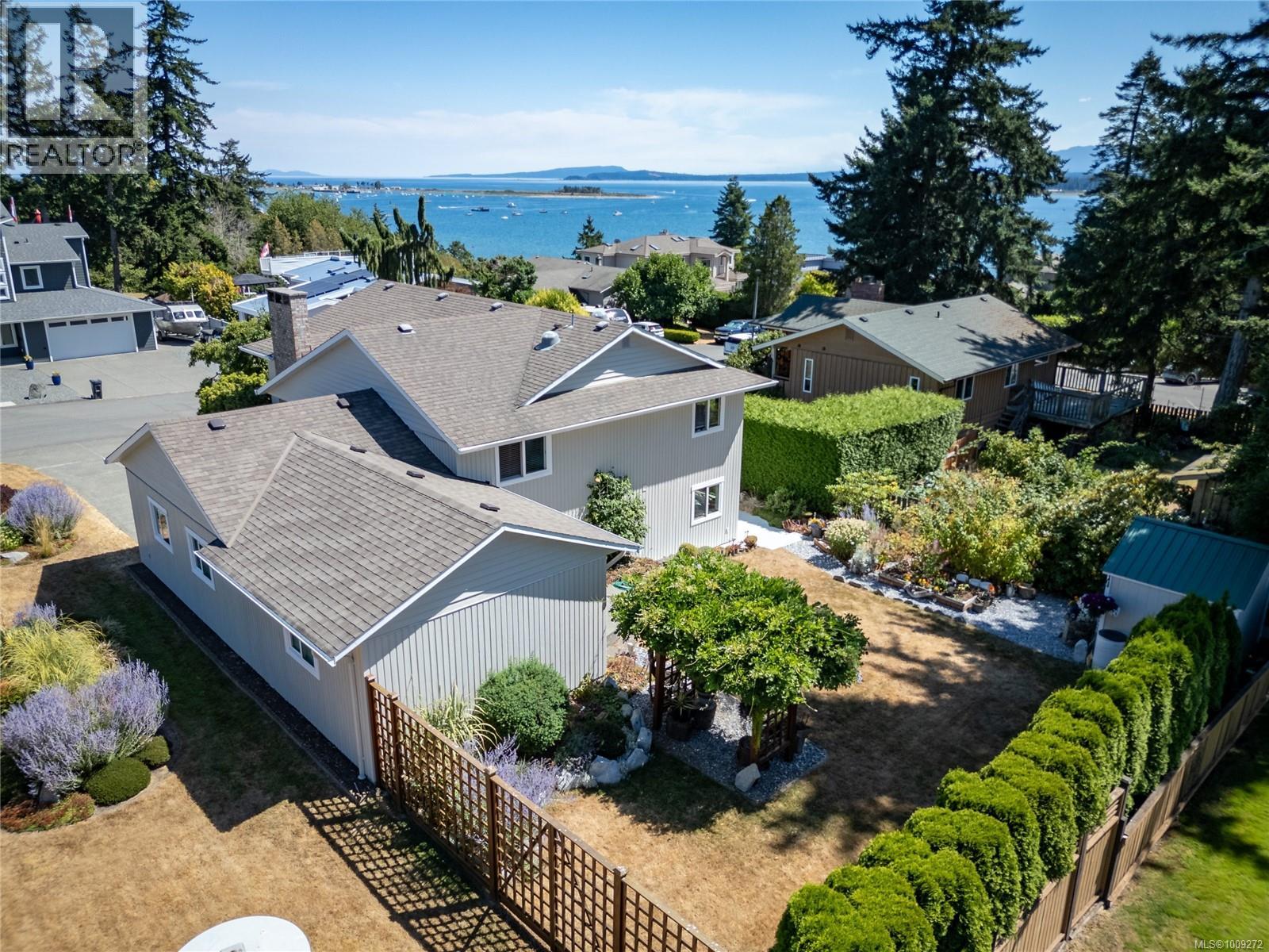 169 Manor Dr, Comox