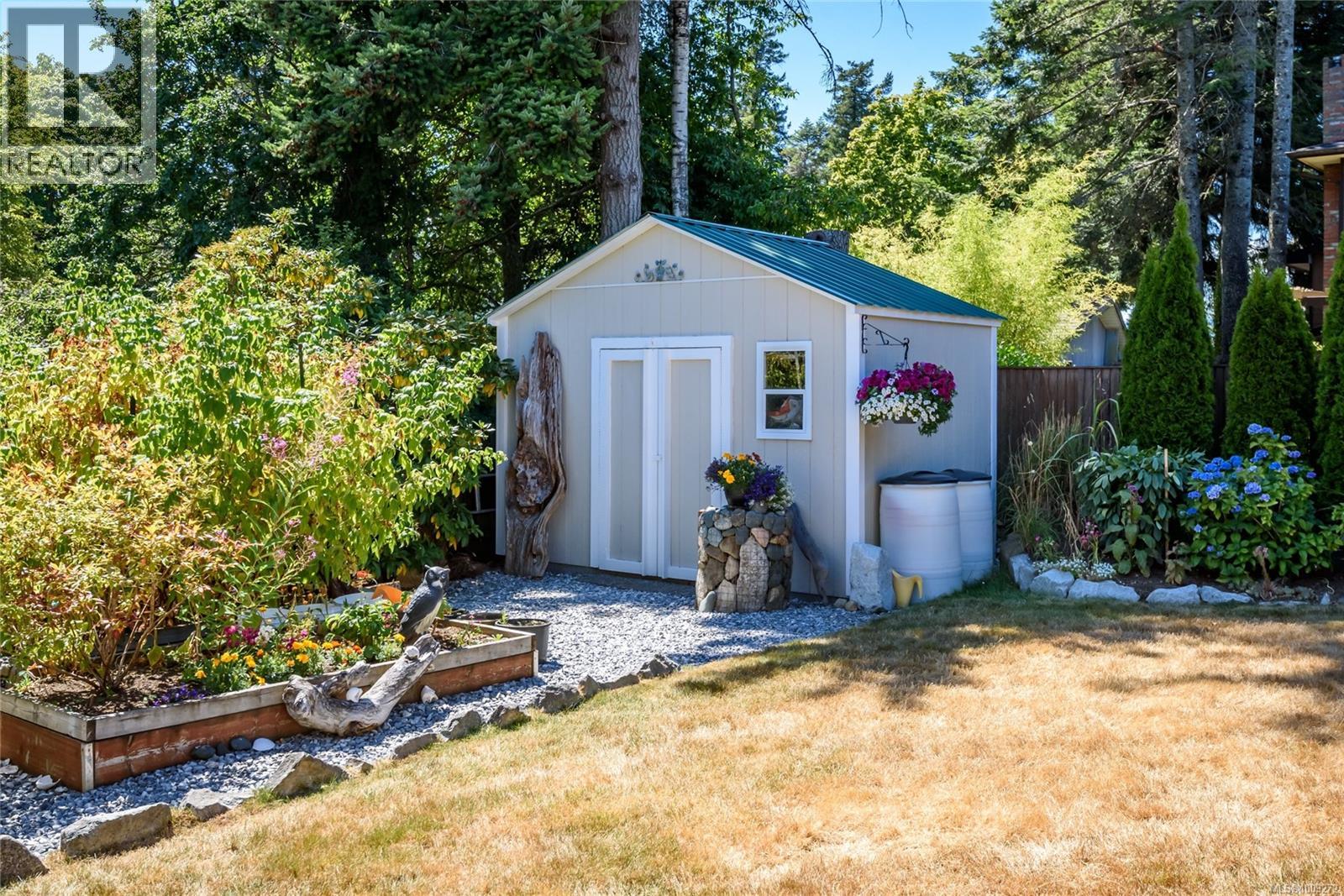 169 Manor Dr, Comox