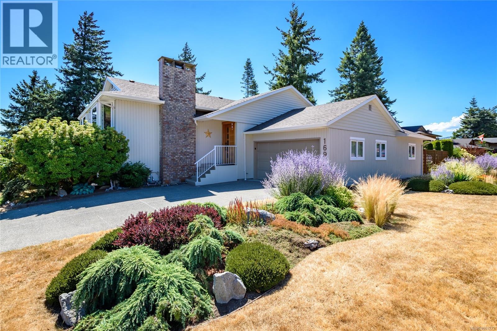 169 Manor Dr, Comox