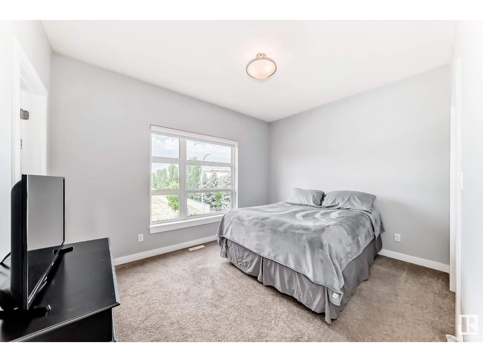 Photo 21 of 14723 125 St Nw, Edmonton AB
