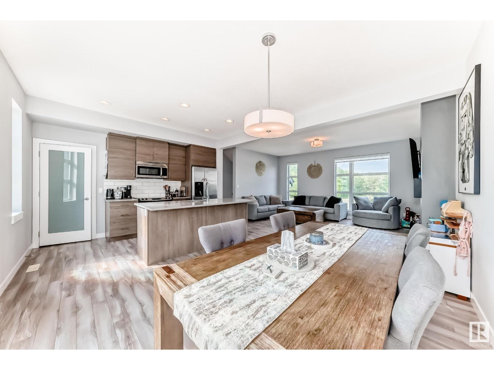 Photo 3 of 14723 125 St Nw, Edmonton AB