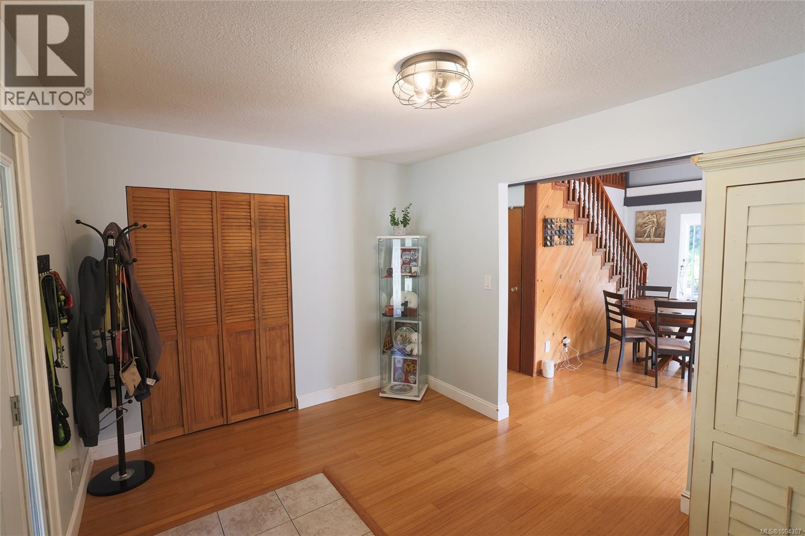 B-610 NIMPKISH HEIGHTS RD - 27