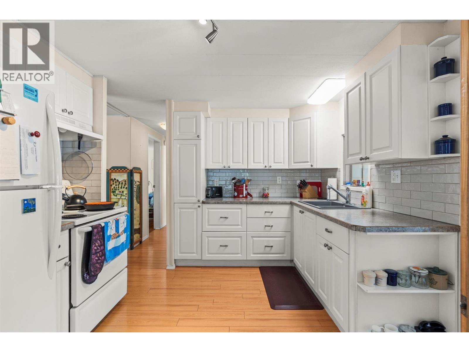 Photo 6 of 5484 25 Avenue Unit 81, Vernon BC