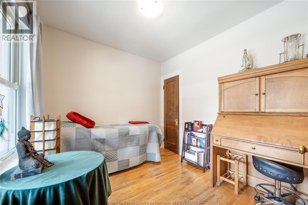 Photo 11 of 1588 Marentette Avenue, Windsor ON