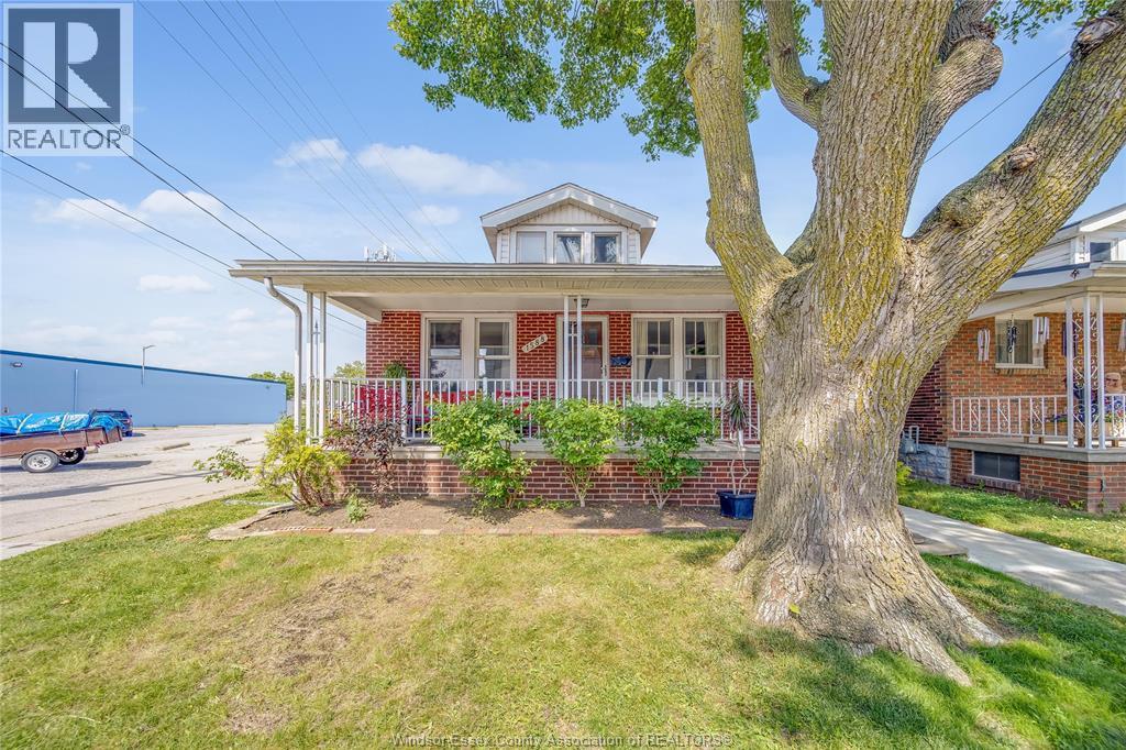 Photo 8 of 1588 Marentette Avenue, Windsor ON