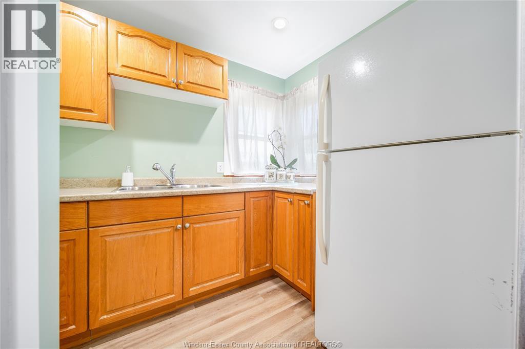 Photo 16 of 1588 Marentette Avenue, Windsor ON