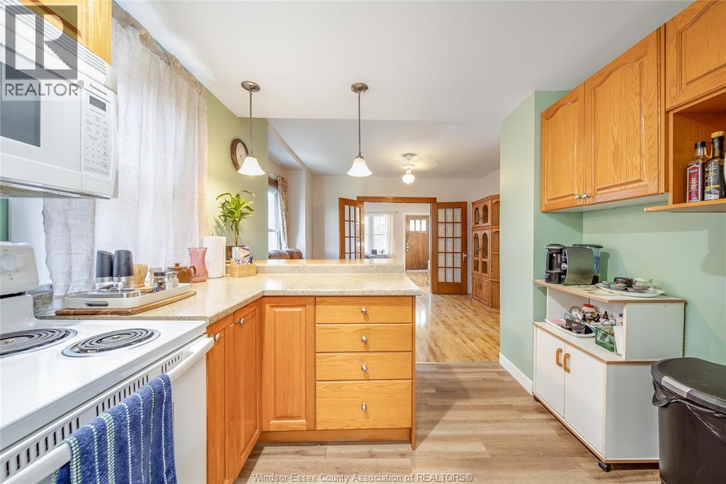 Photo 7 of 1588 Marentette Avenue, Windsor ON