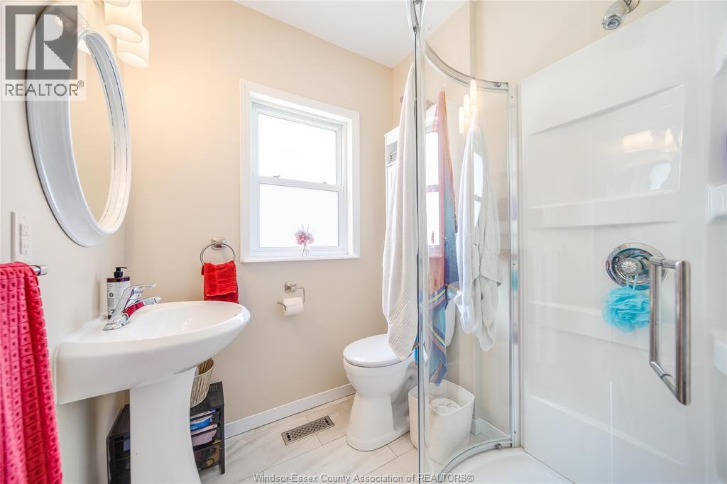 Photo 28 of 1588 Marentette Avenue, Windsor ON