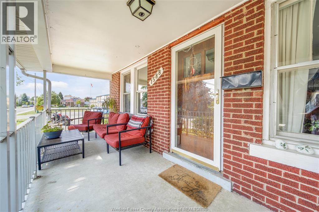 Photo 35 of 1588 Marentette Avenue, Windsor ON