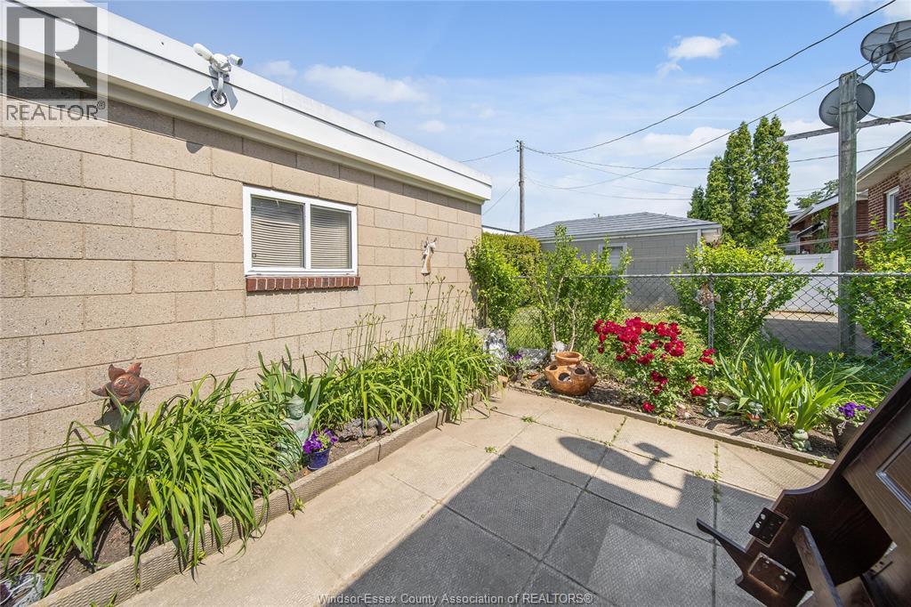 Photo 17 of 1588 Marentette Avenue, Windsor ON