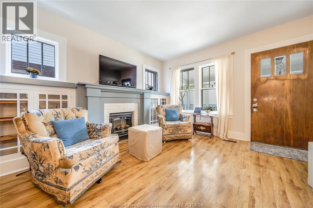 Photo 34 of 1588 Marentette Avenue, Windsor ON