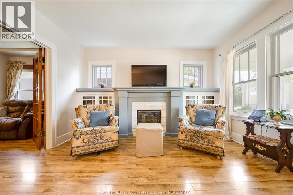 Photo 5 of 1588 Marentette Avenue, Windsor ON