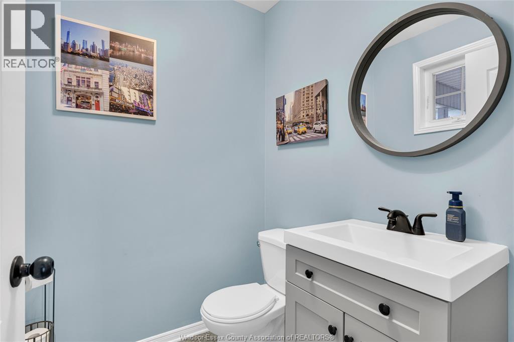 Photo 15 of 211 Bayberry, Lakeshore ON