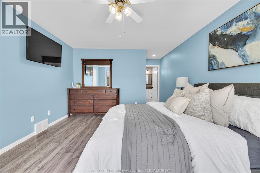 Photo 22 of 211 Bayberry, Lakeshore ON