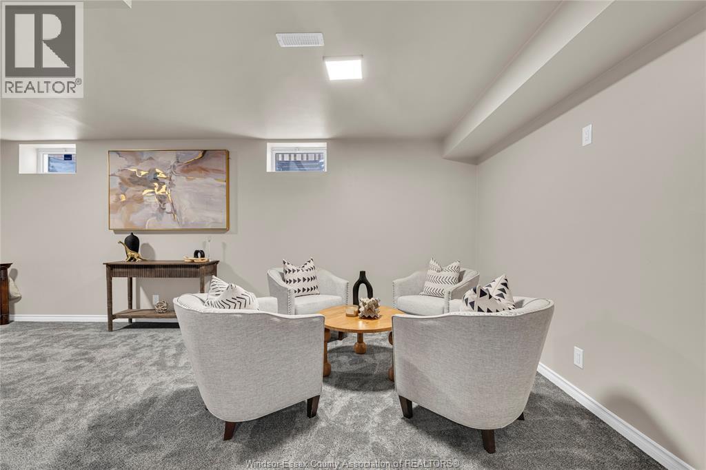 Photo 27 of 211 Bayberry, Lakeshore ON