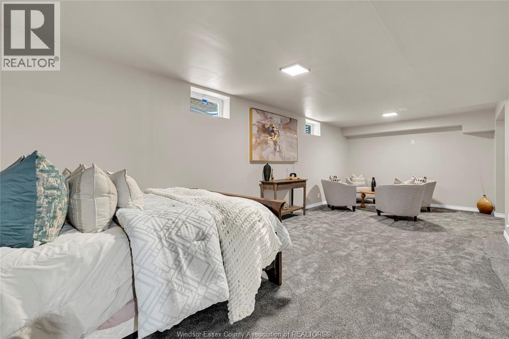 Photo 29 of 211 Bayberry, Lakeshore ON