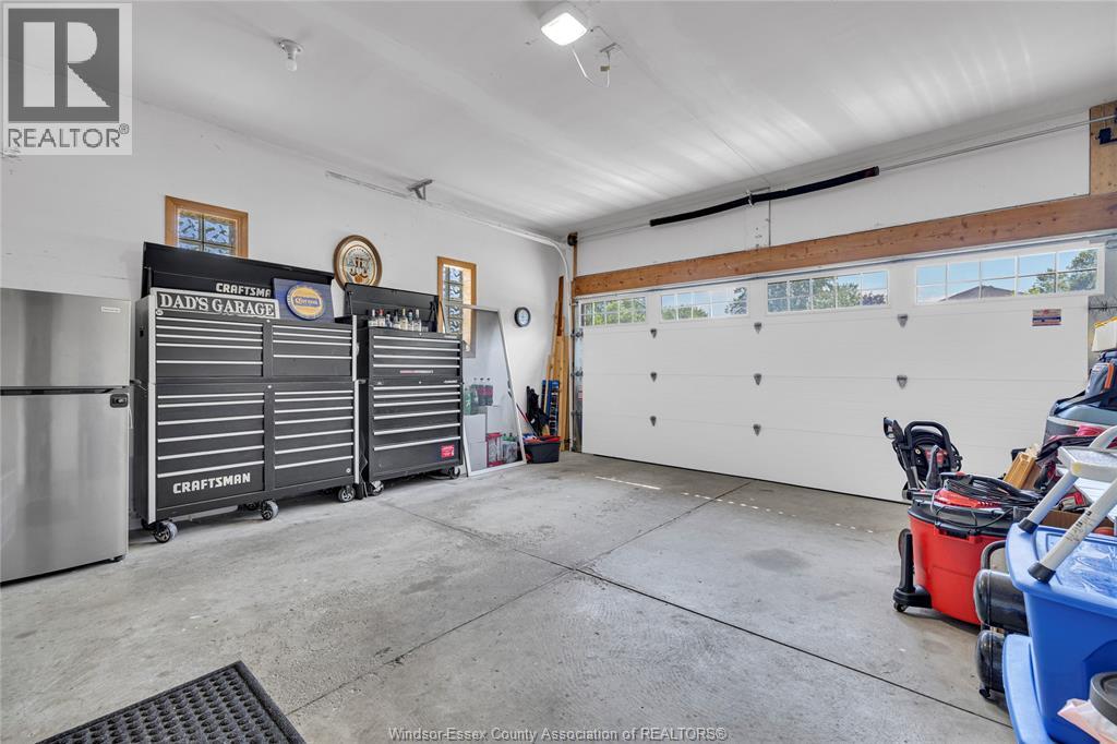 Photo 31 of 211 Bayberry, Lakeshore ON