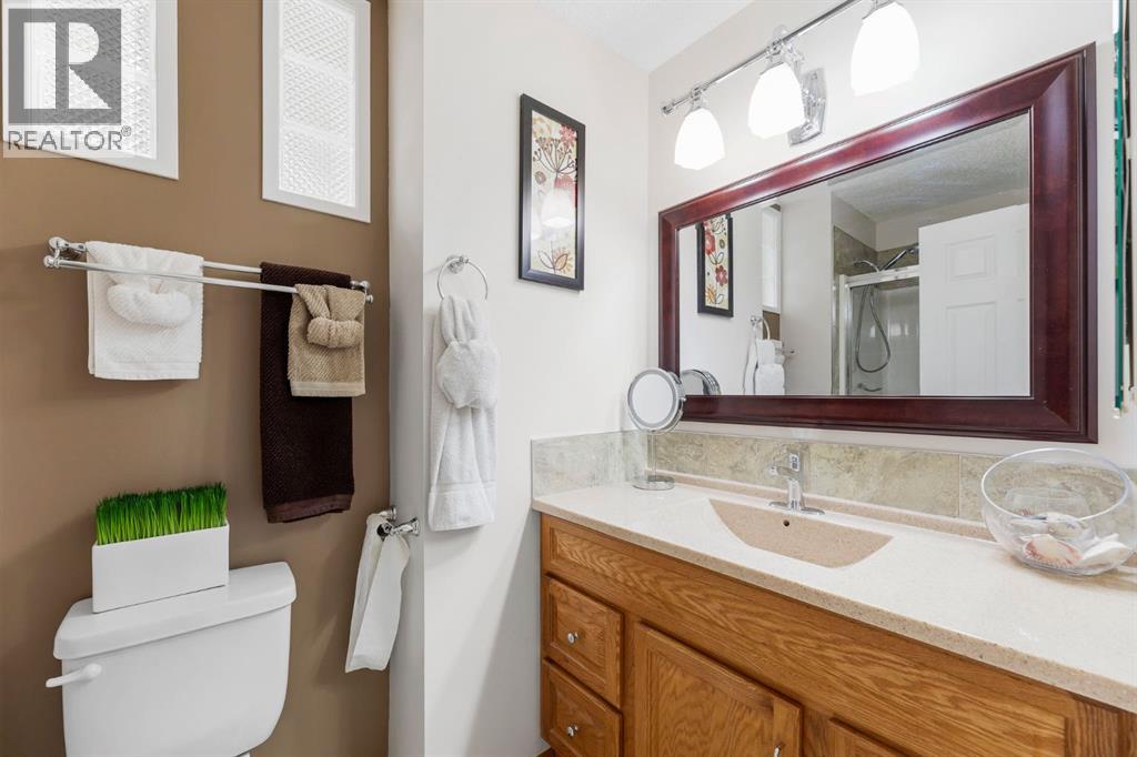 Single Family House Bungalow for Sale in  Woodford Crescent SW Woodbine Calgary 