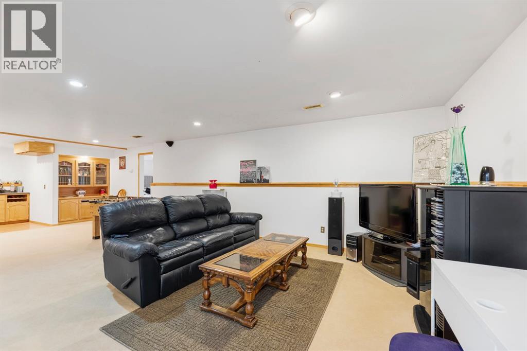 Single Family House Bungalow for Sale in  Woodford Crescent SW Woodbine Calgary 