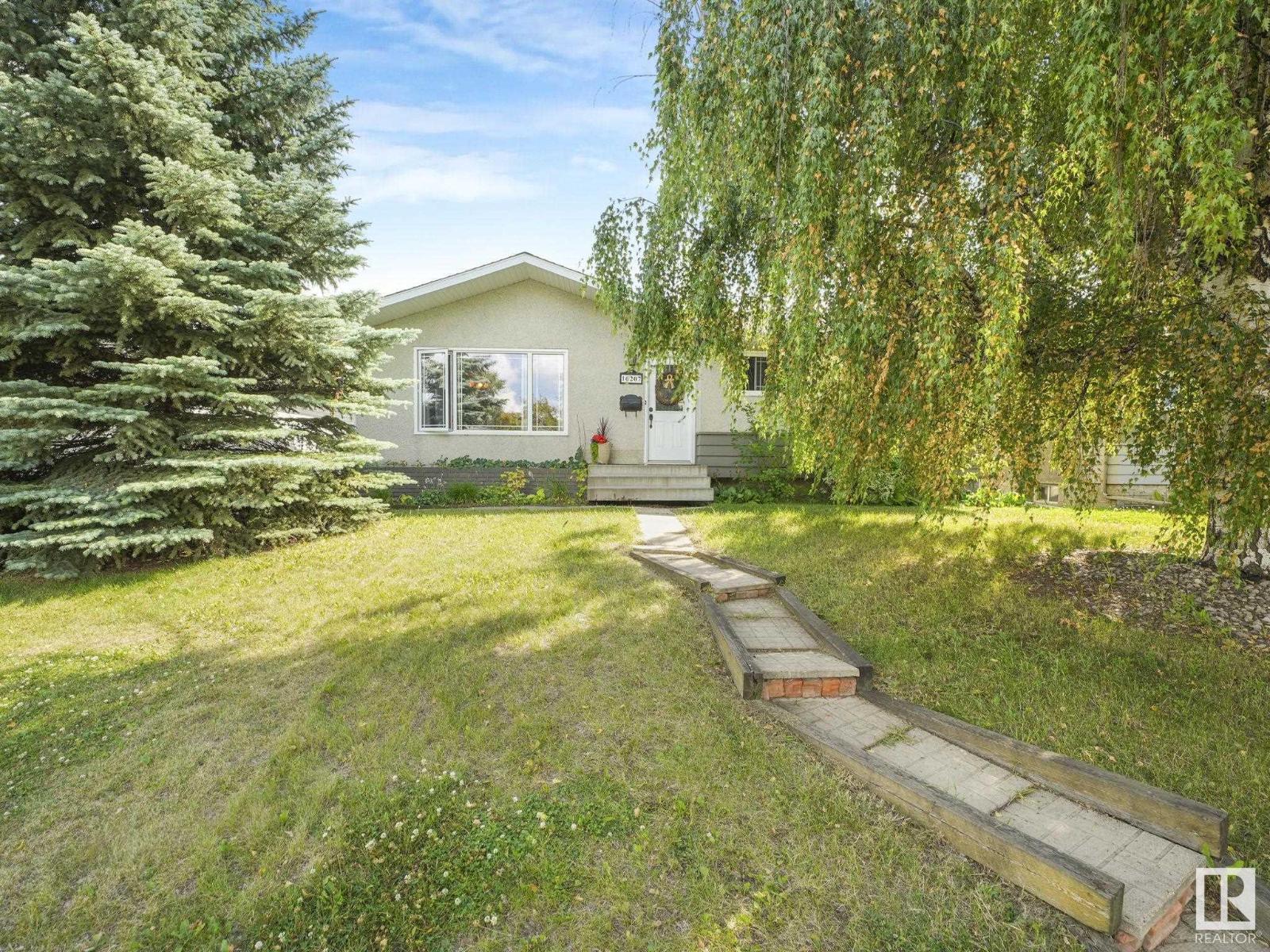 Photo 43 of 16207 86 Av Nw, Edmonton AB