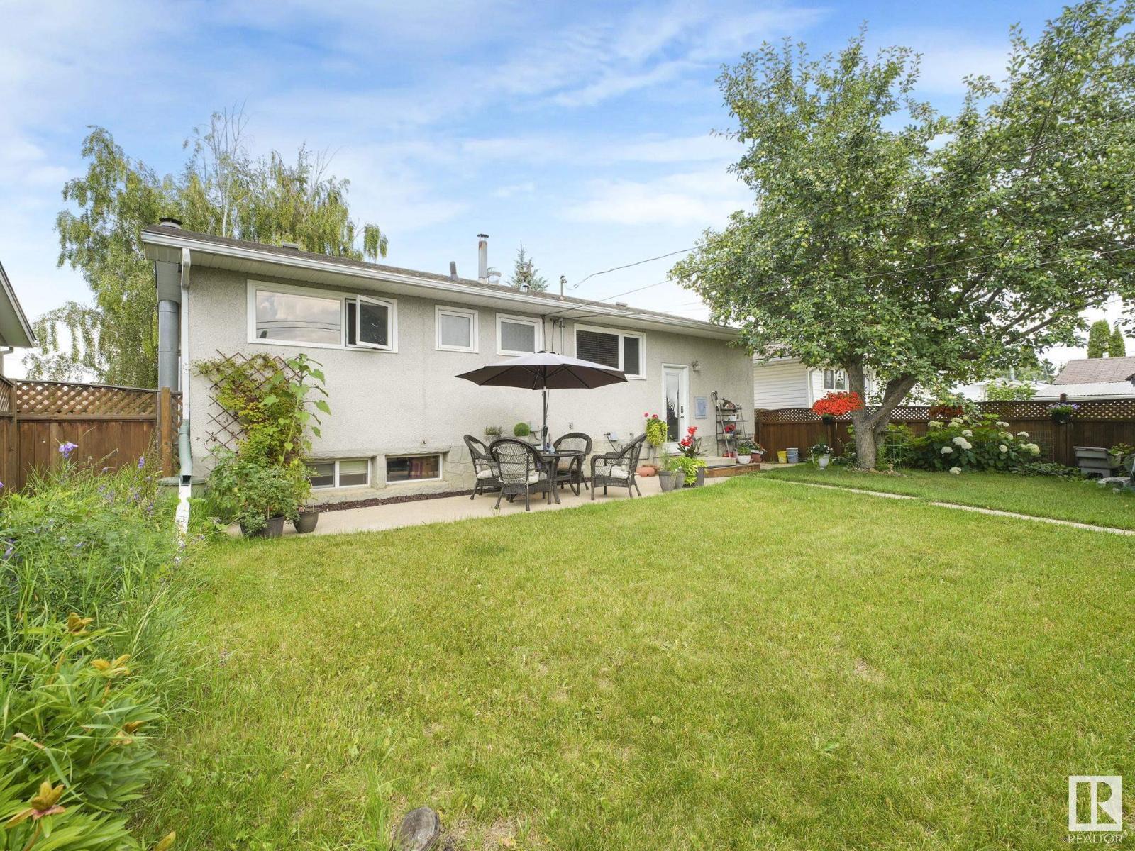Photo 21 of 16207 86 Av Nw, Edmonton AB