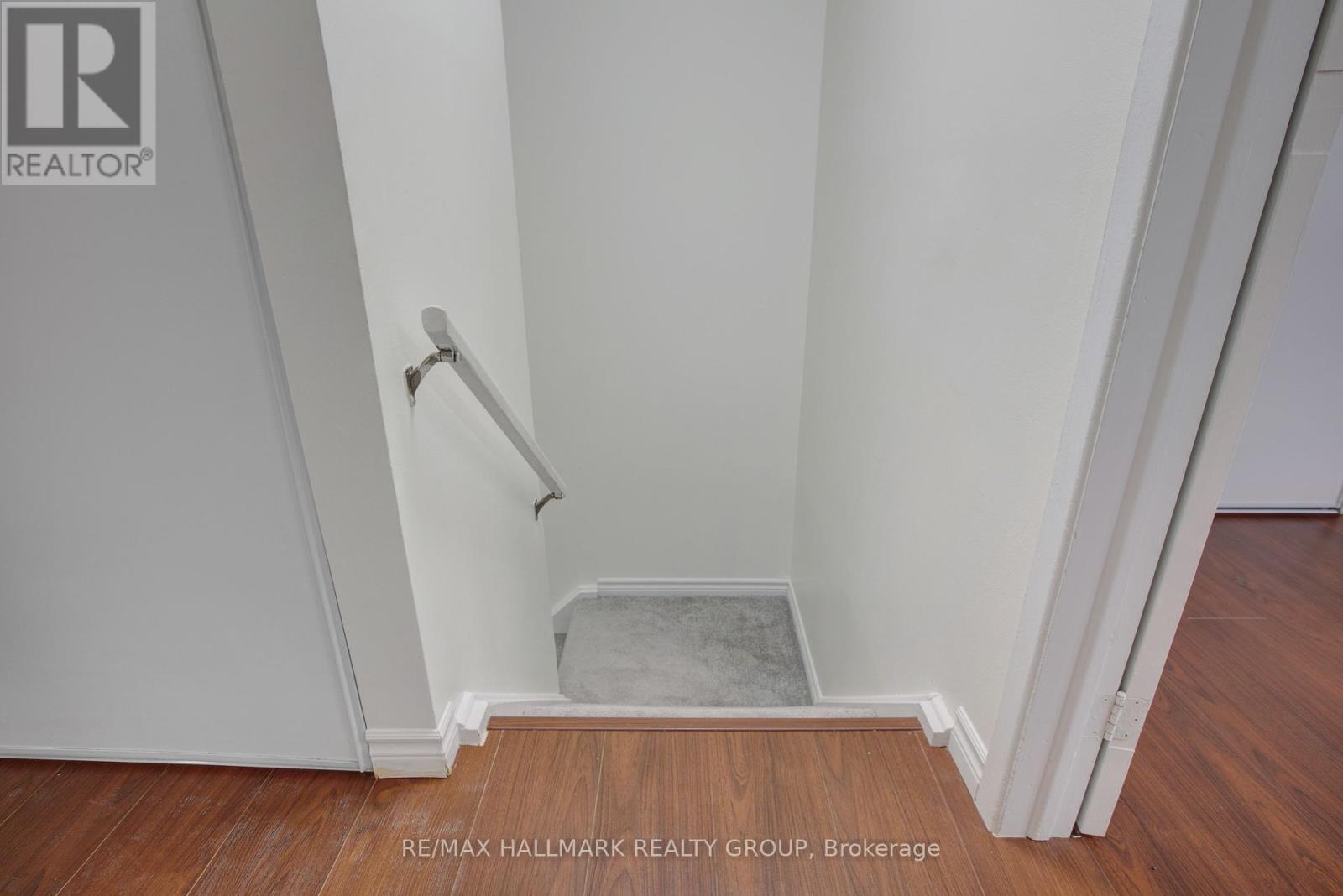 Photo 20 of 59 2570 Southvale Crescent, Ottawa ON
