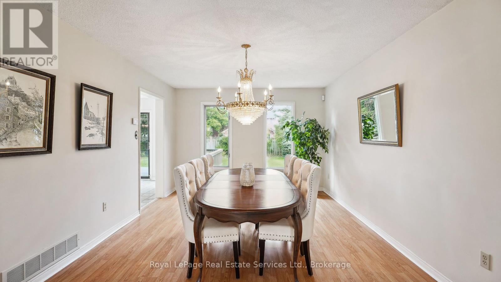 Photo 14 of 524 Chillingham Crescent, Oakville ON