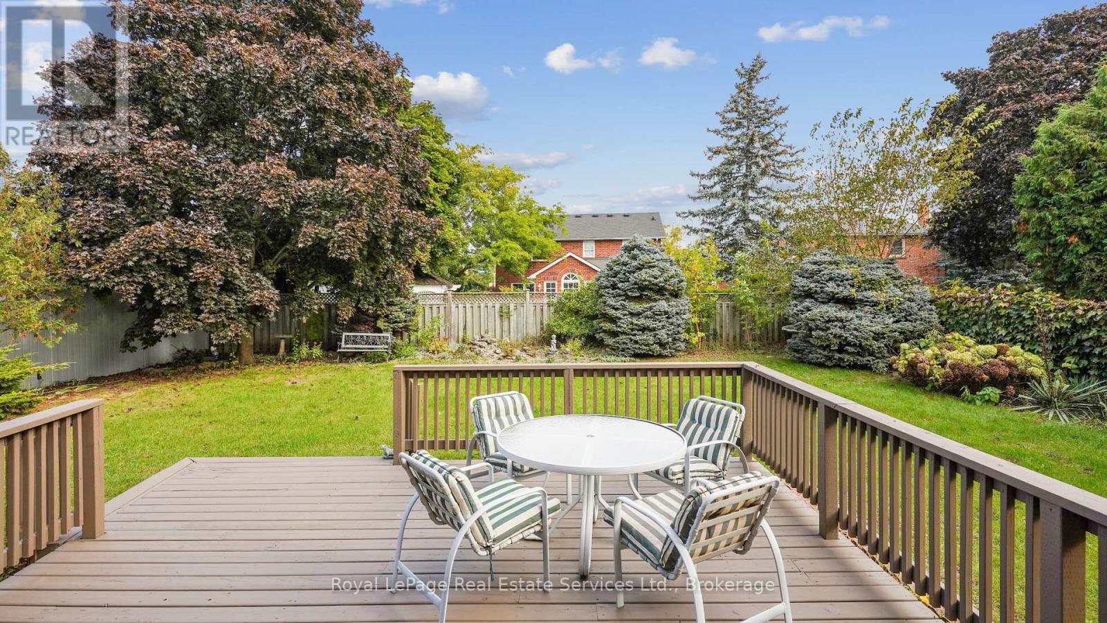 Photo 10 of 524 Chillingham Crescent, Oakville ON