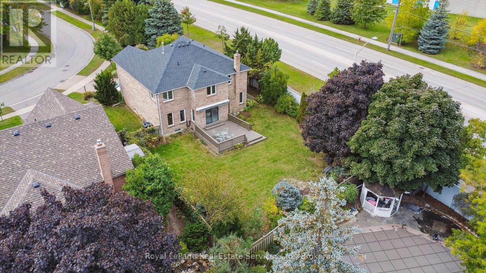 Photo 25 of 524 Chillingham Crescent, Oakville ON