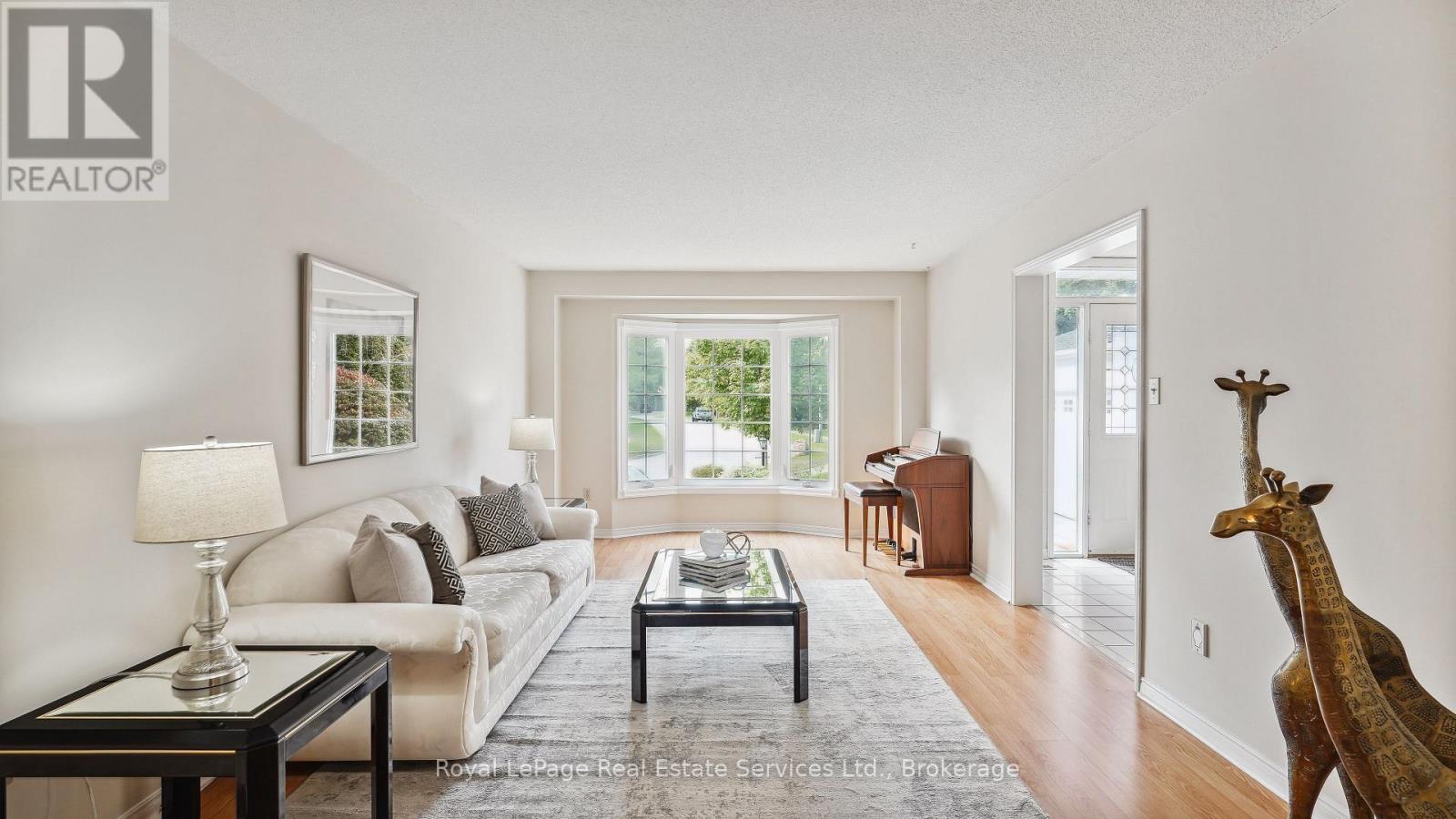 Photo 31 of 524 Chillingham Crescent, Oakville ON