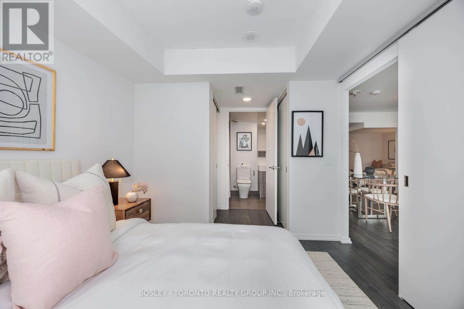 Photo 39 of 844 5 Soudan Avenue, Toronto ON