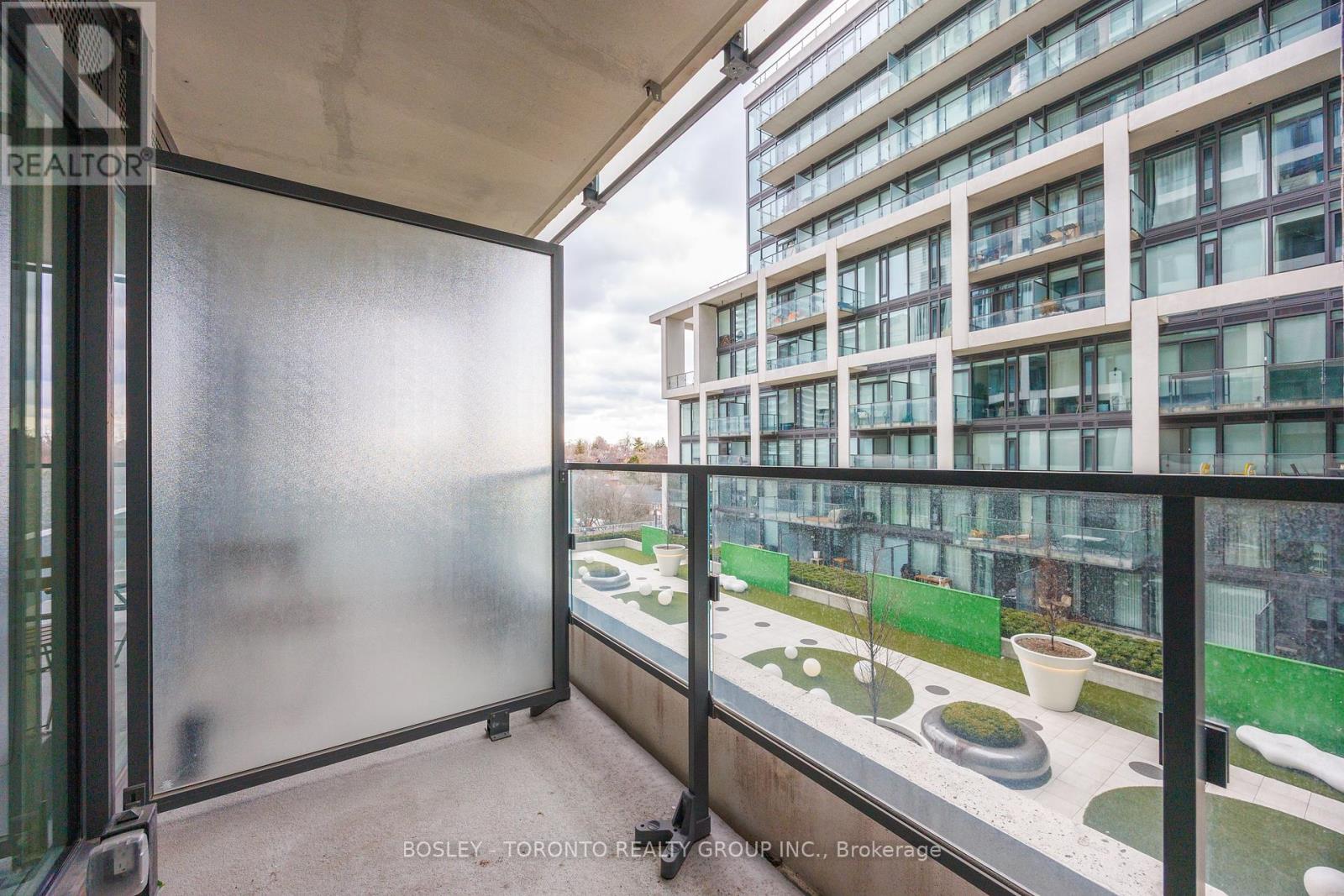Photo 25 of 844 5 Soudan Avenue, Toronto ON