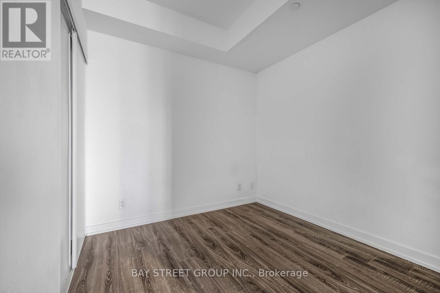 Photo 3 of 1419 20 Edward Street, Toronto ON