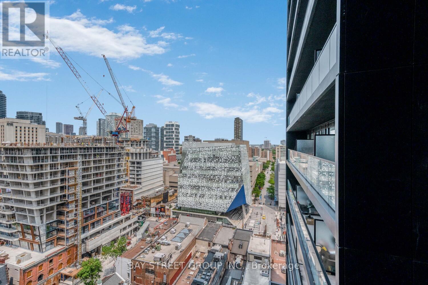 Photo 16 of 1419 20 Edward Street, Toronto ON